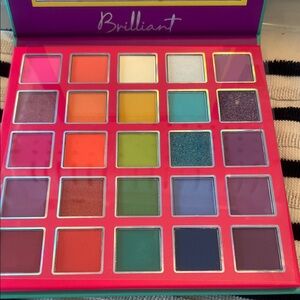 Vibrant Eyeshadow Palette